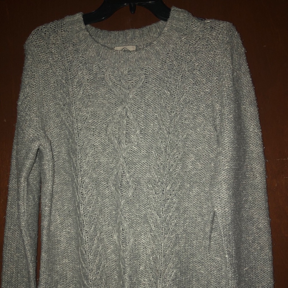 grey sweater
